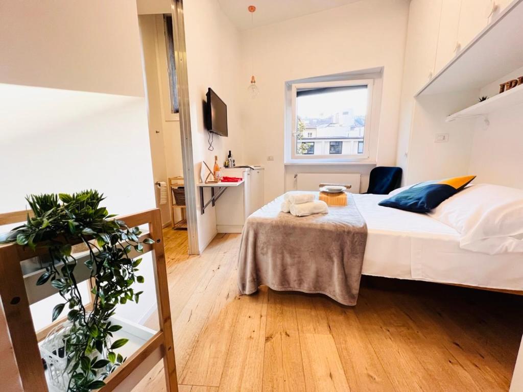 Duomo City Center - Petit Studio Милано Екстериор снимка